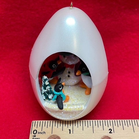 Three Penguin and a Snowman Hallmark Ornament - Picture 10 of 10